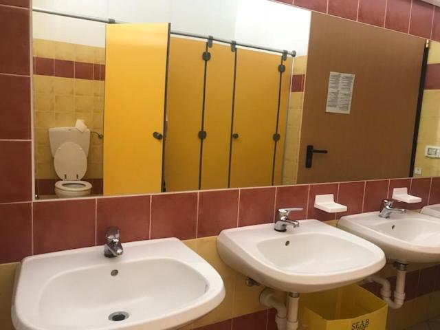 Albergo E Ostello Della Gioventu Biella Centro Storico ภายนอก รูปภาพ